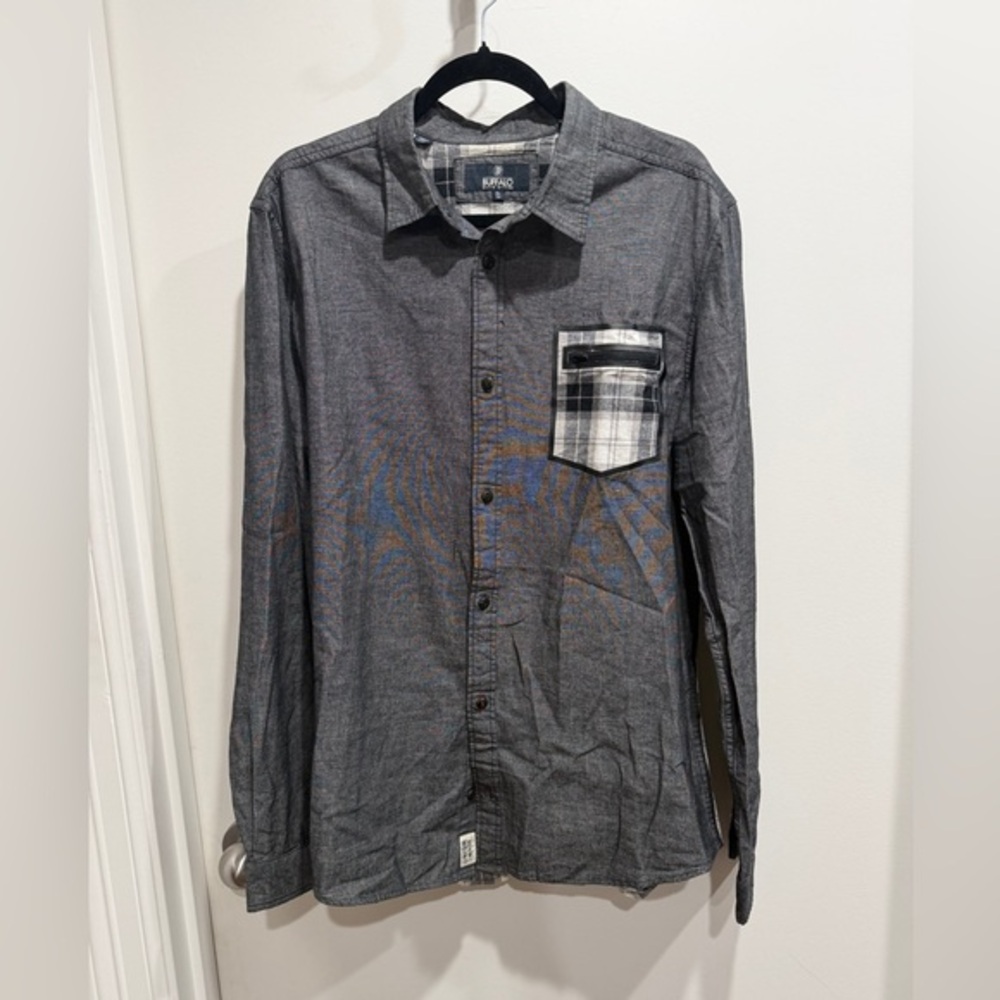 Buffalo David Bitton Size Xl Gray and Black Button Down Shirt. Gently used.